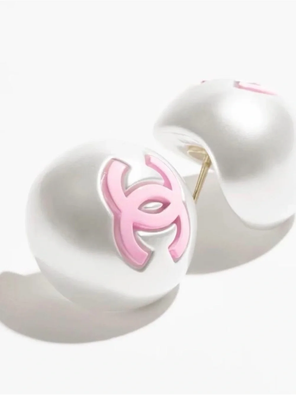🩰  🆕 Pink CC Faux Pearl Studs  🐚